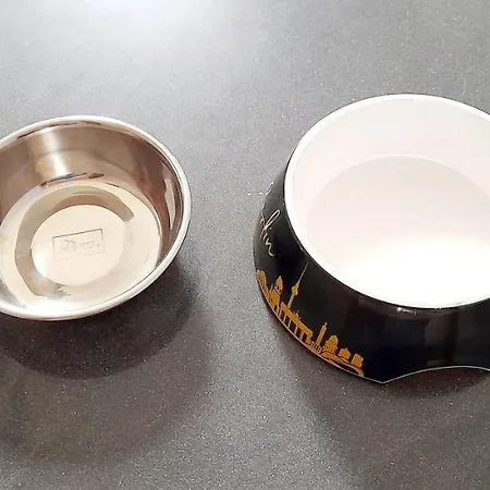 Między Miastem A Naturą Niebieski Zakątek